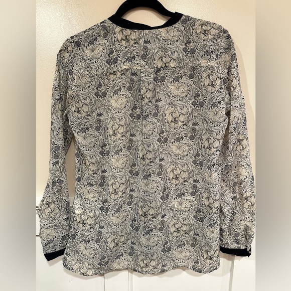 Classy Sheer Black and White Blouse - Picture 5 of 8